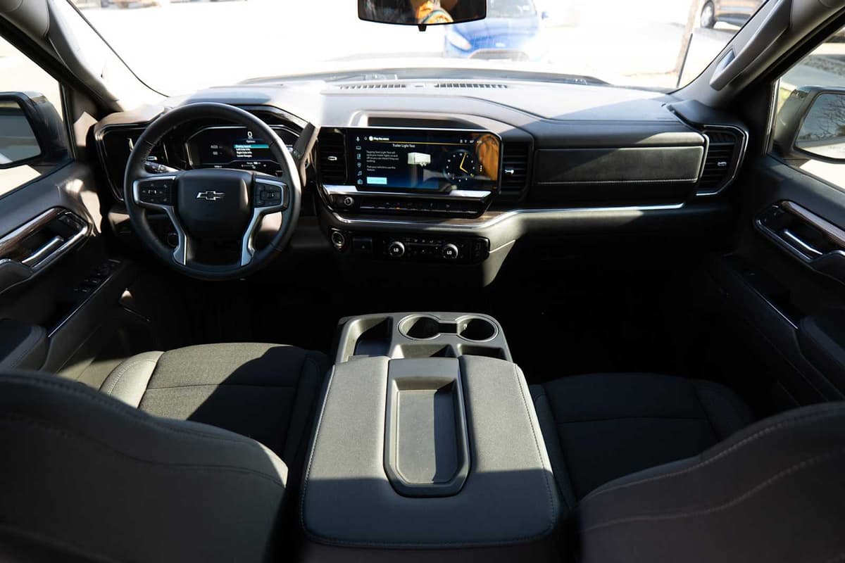 2025 Chevrolet Silverado 1500 - Image 26