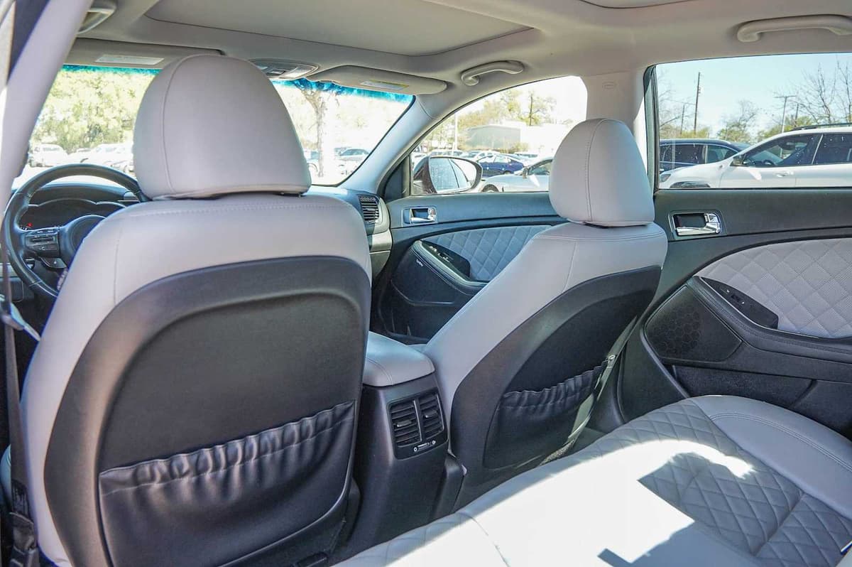 2015 Kia Optima - Image 28