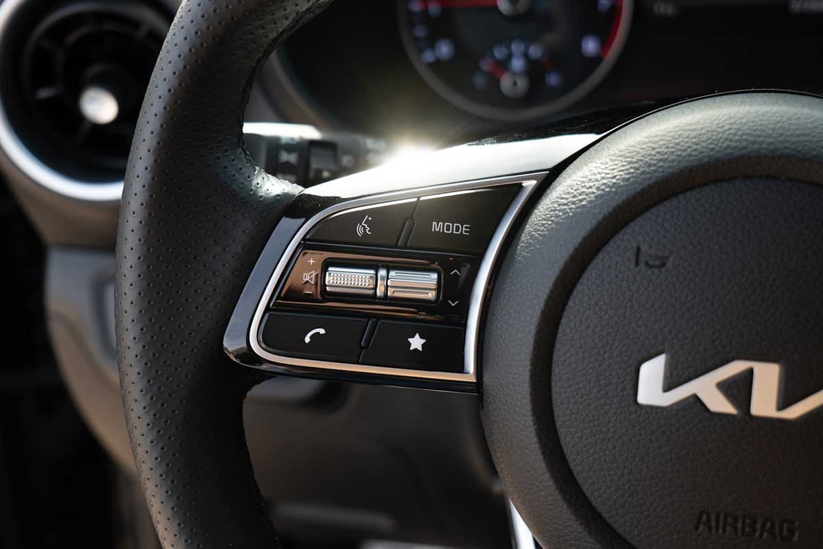 2024 Kia Forte - Image 13