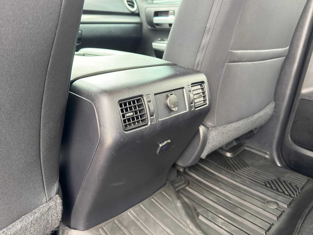 2021 Toyota Tundra - Image 35