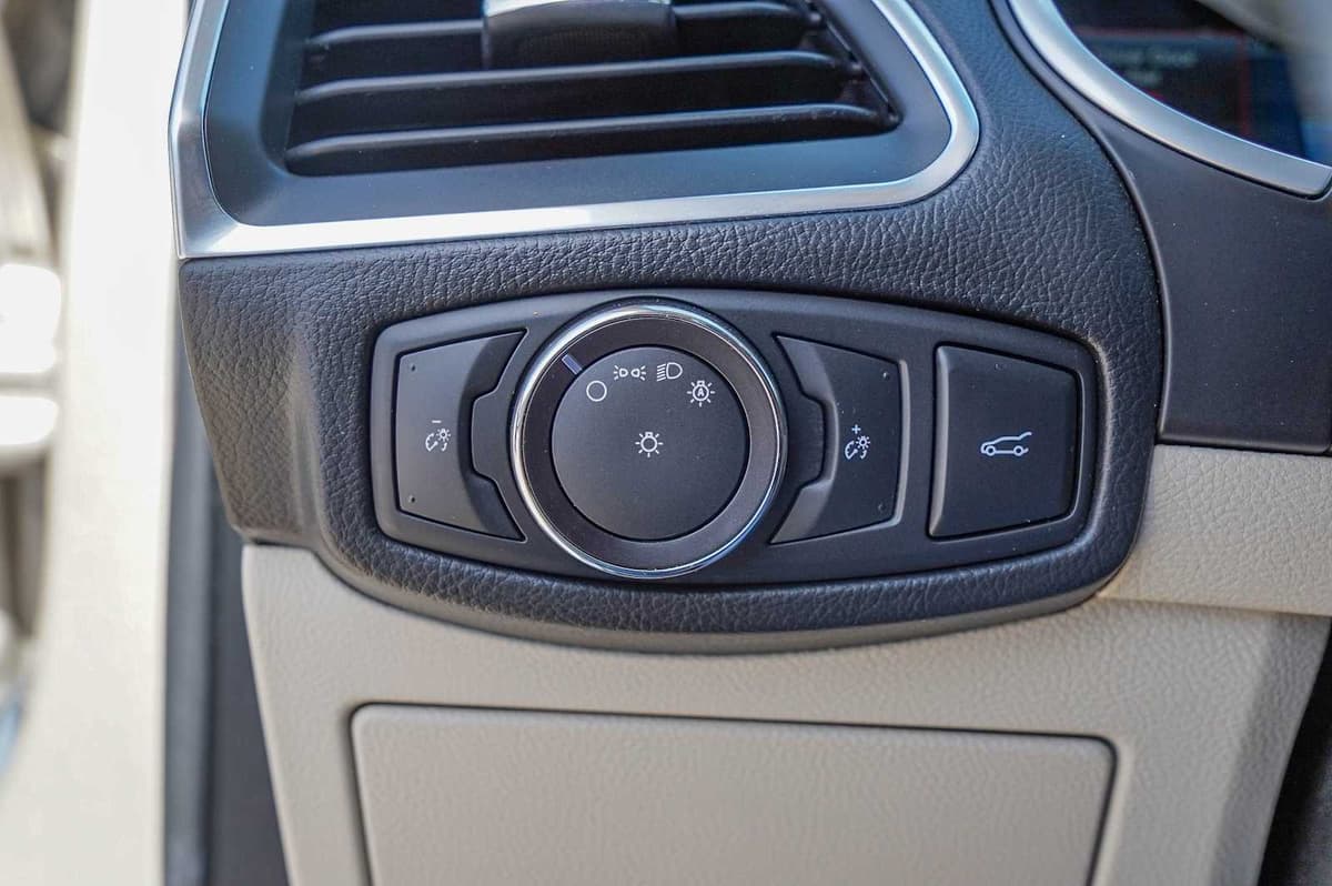 2018 Ford Edge - Image 22