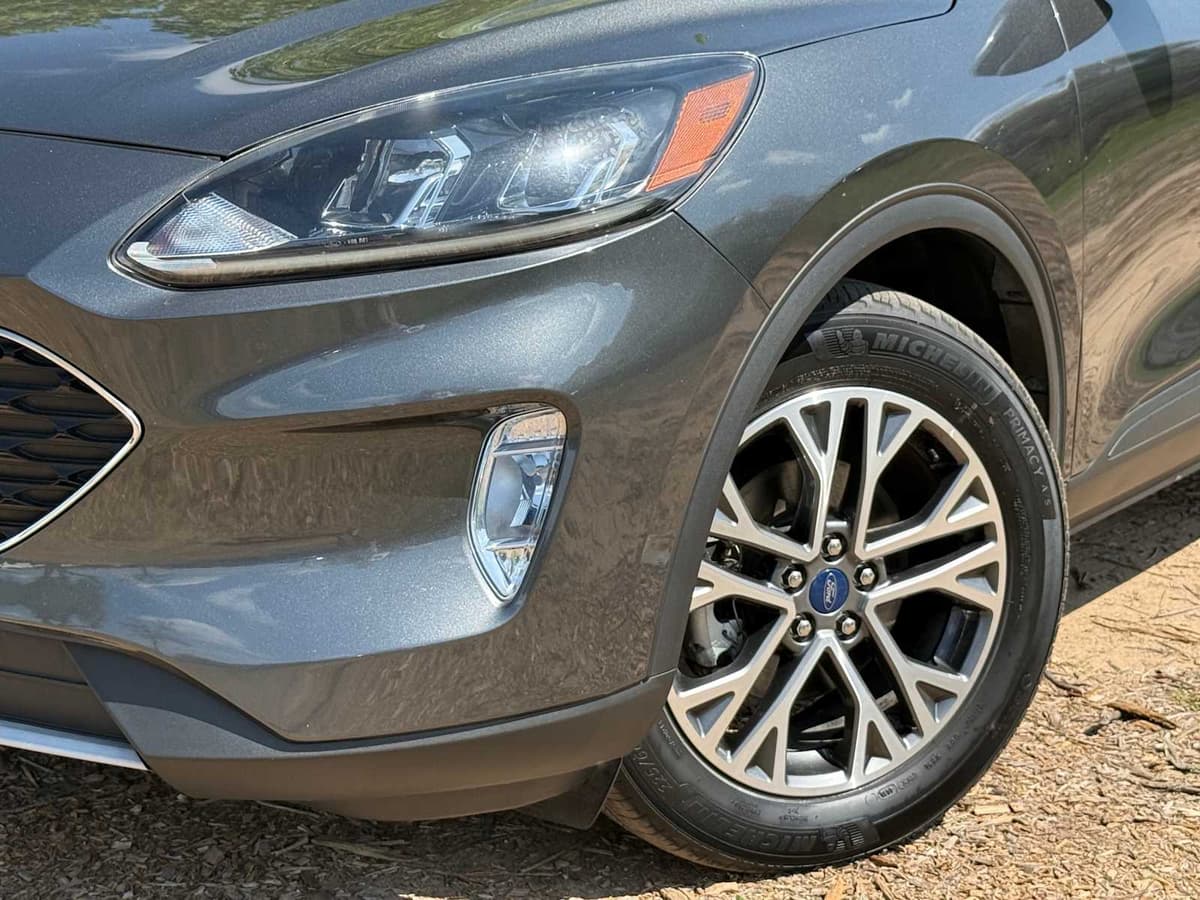 2020 Ford Escape - Image 2