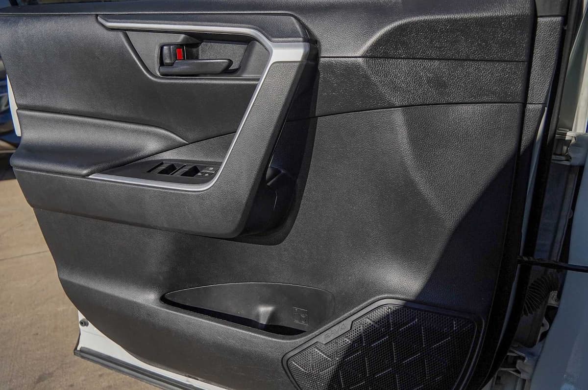 2021 Toyota RAV4 - Image 21