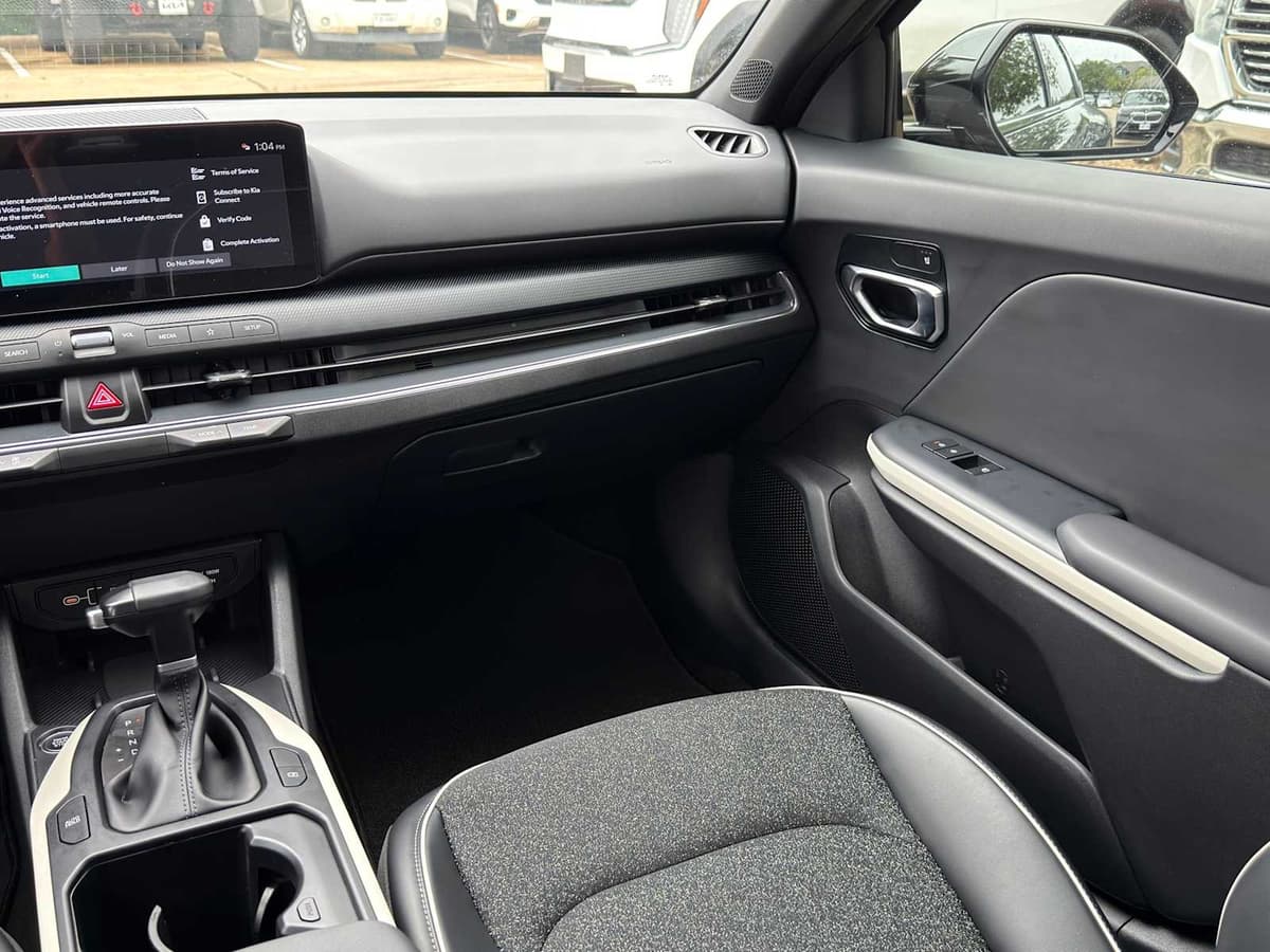 2025 Kia K4 - Image 20