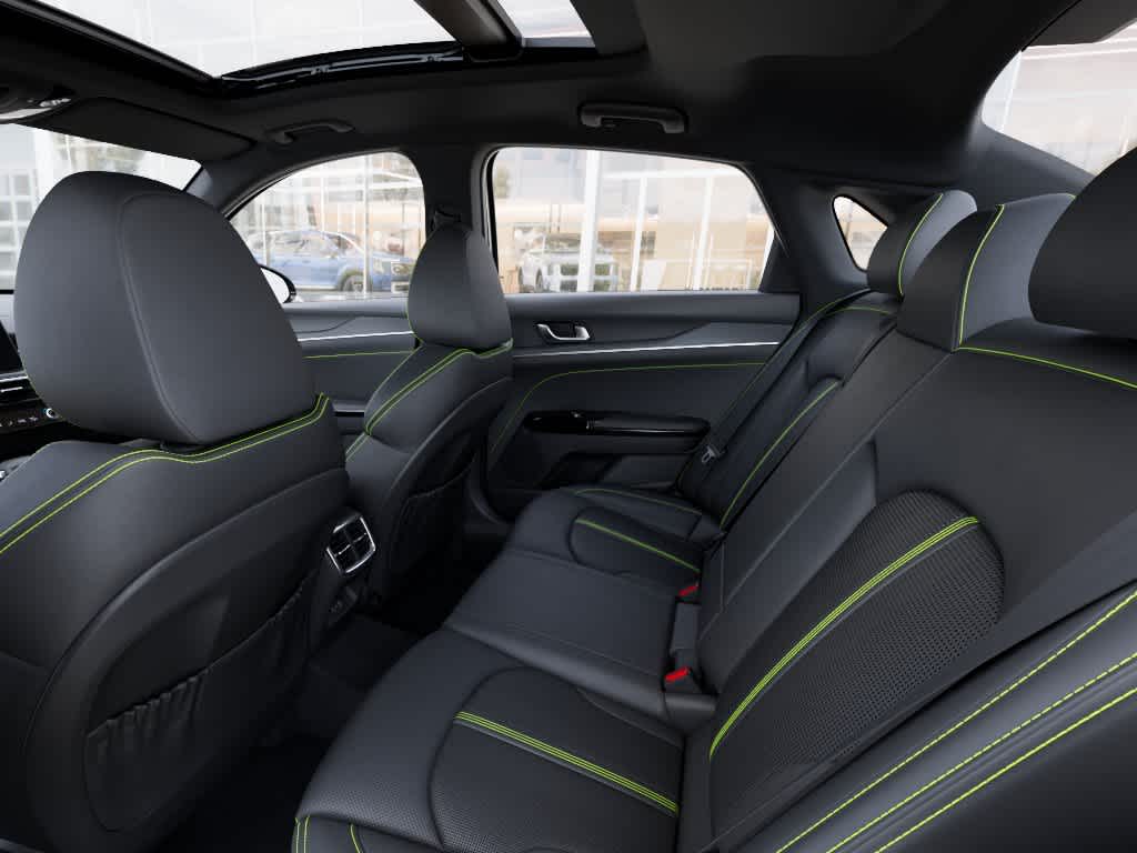2026 Kia K5 - Image 18