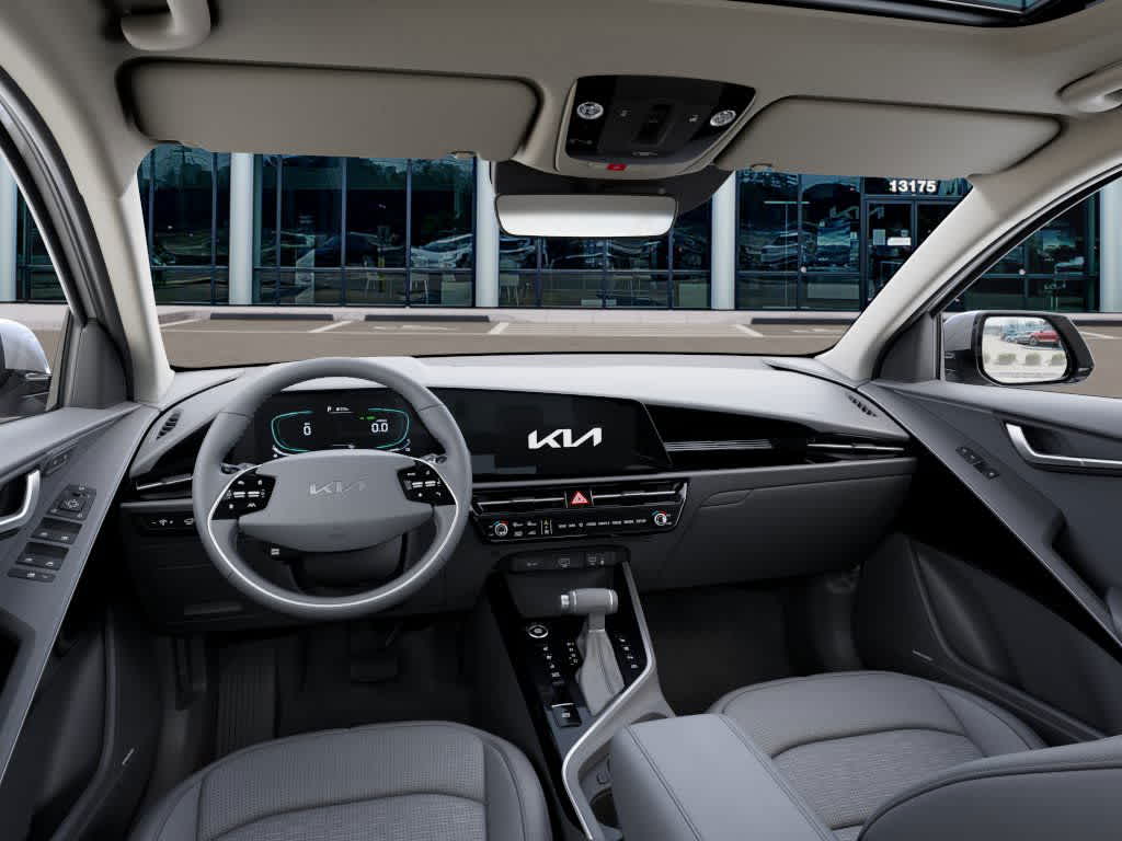 2025 Kia Niro - Image 14