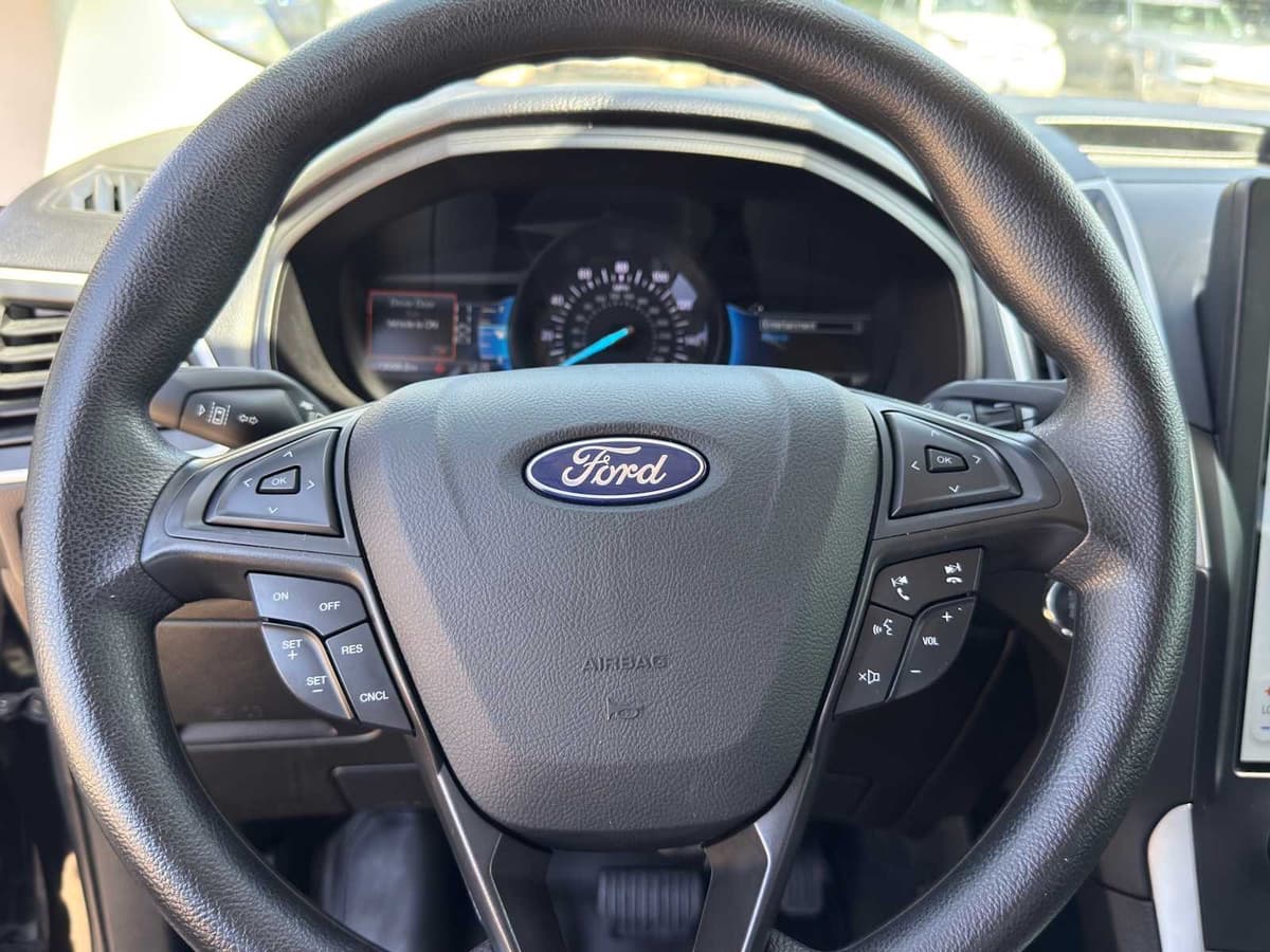 2022 Ford Edge - Image 18
