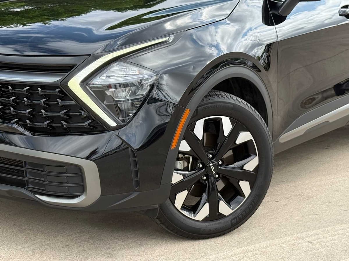2023 Kia Sportage - Image 3