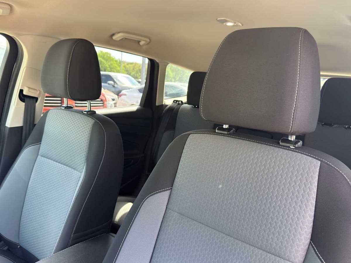 2017 Ford Escape - Image 11