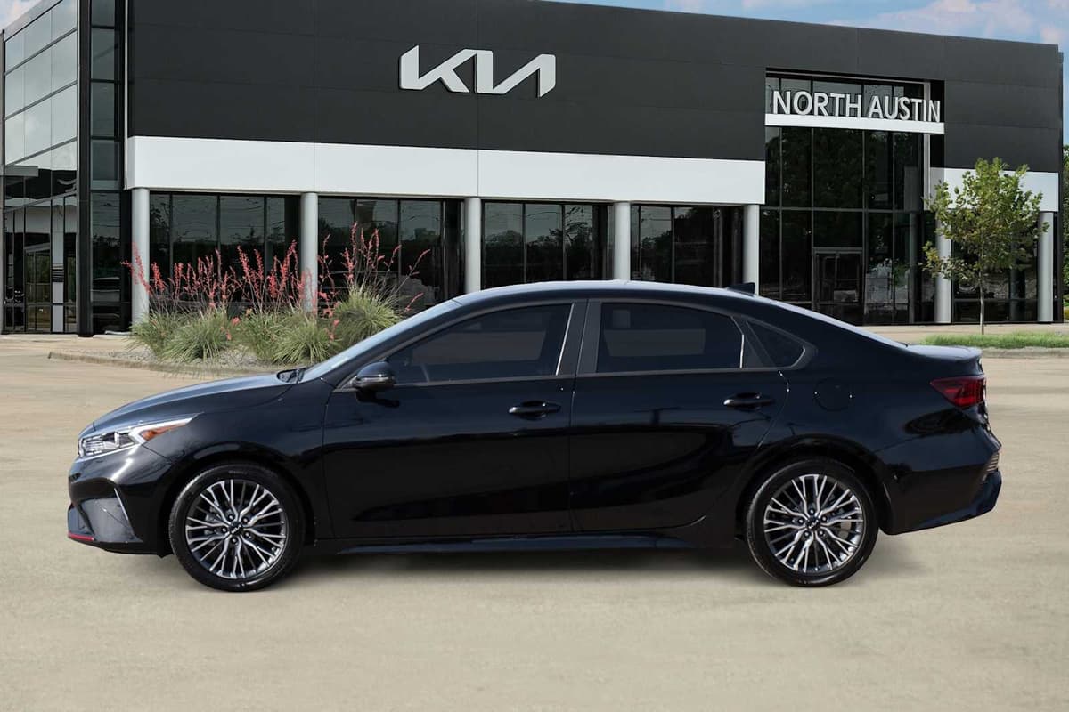 2024 Kia Forte - Image 4