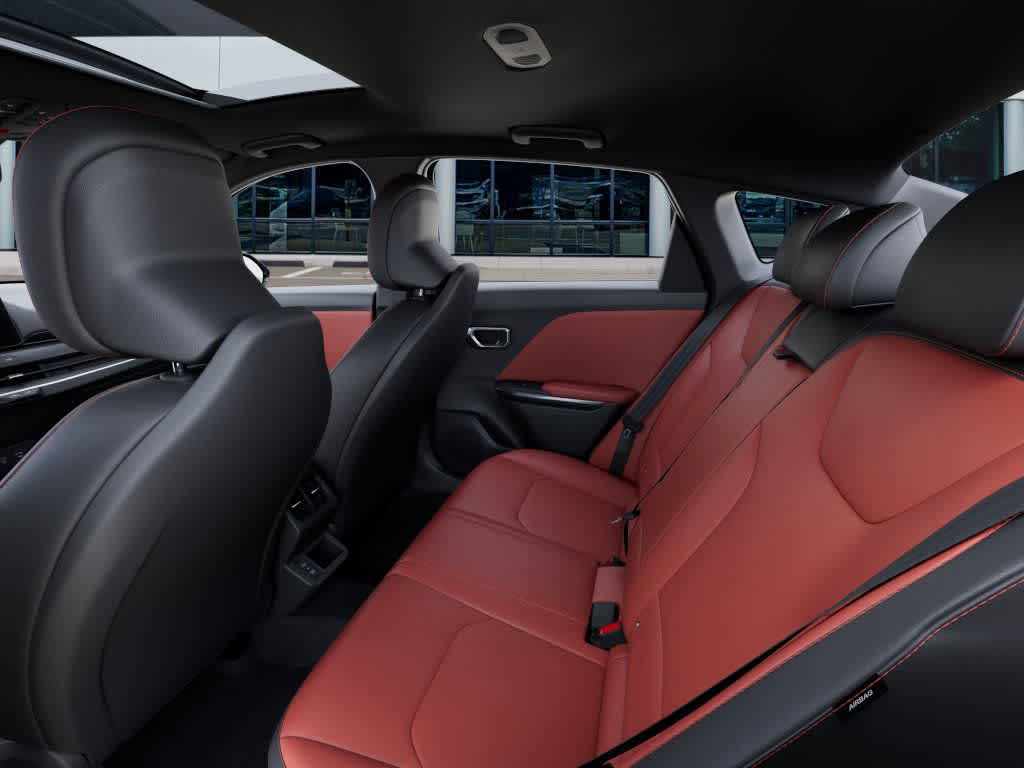 2025 Kia K4 - Image 18