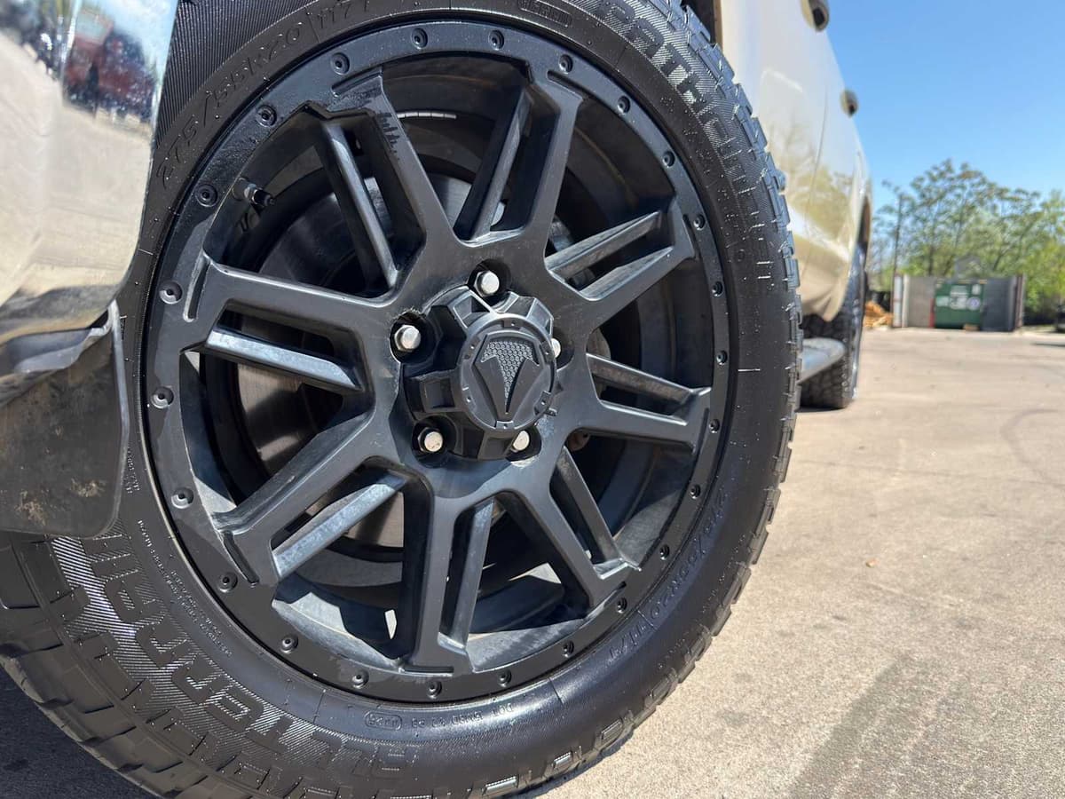 2019 Toyota Tundra - Image 6