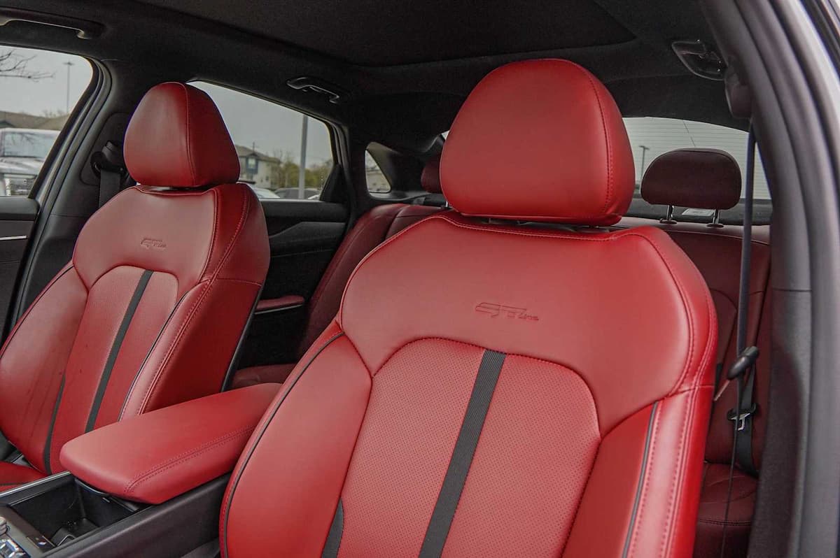 2024 Kia K5 - Image 11