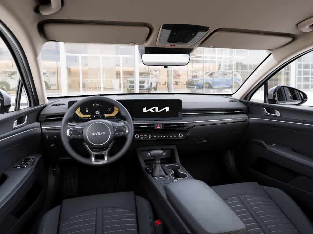 2026 Kia K5 - Image 14