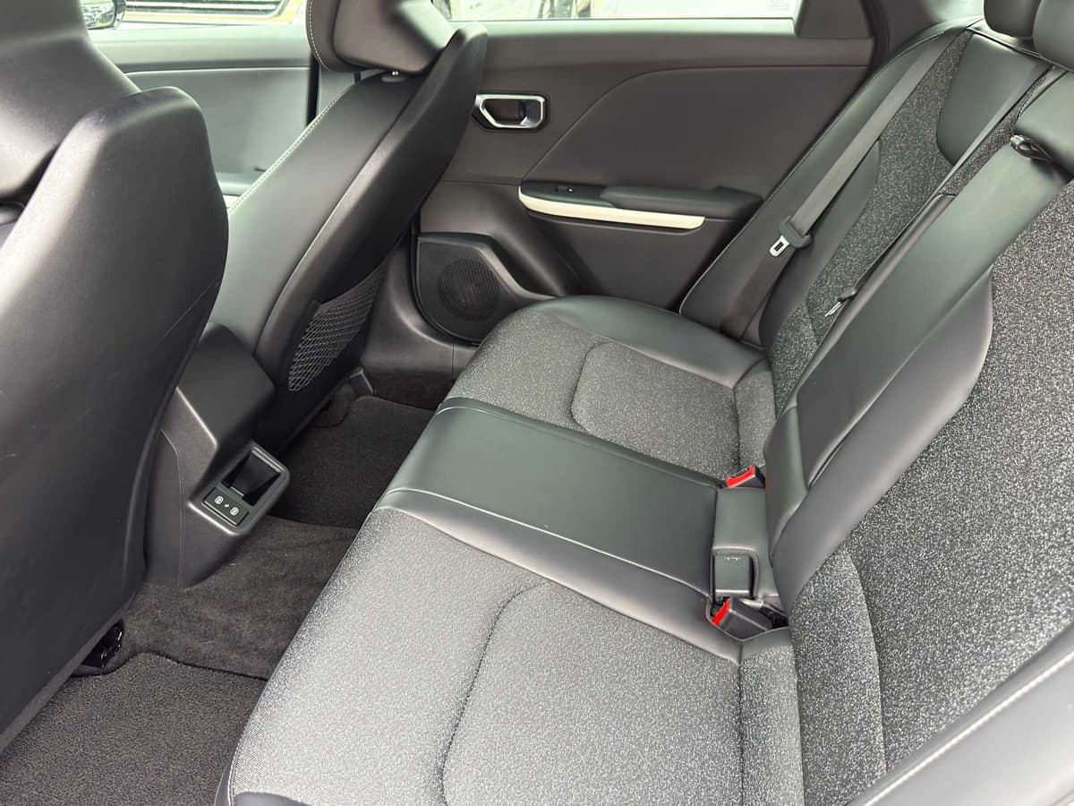 2025 Kia K4 - Image 23