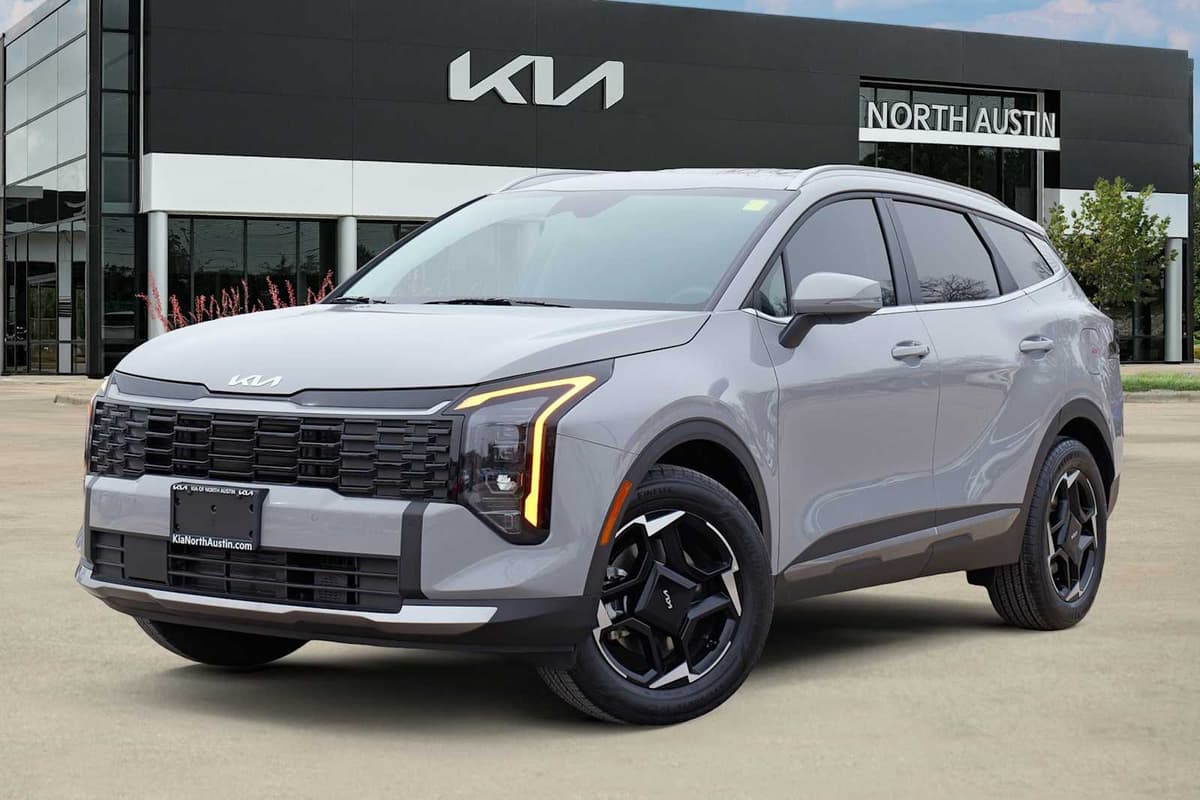 2026 Kia Sportage Hybrid - Image 1