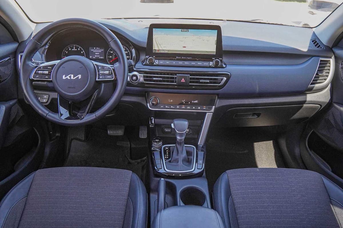 2022 Kia Seltos - Image 25