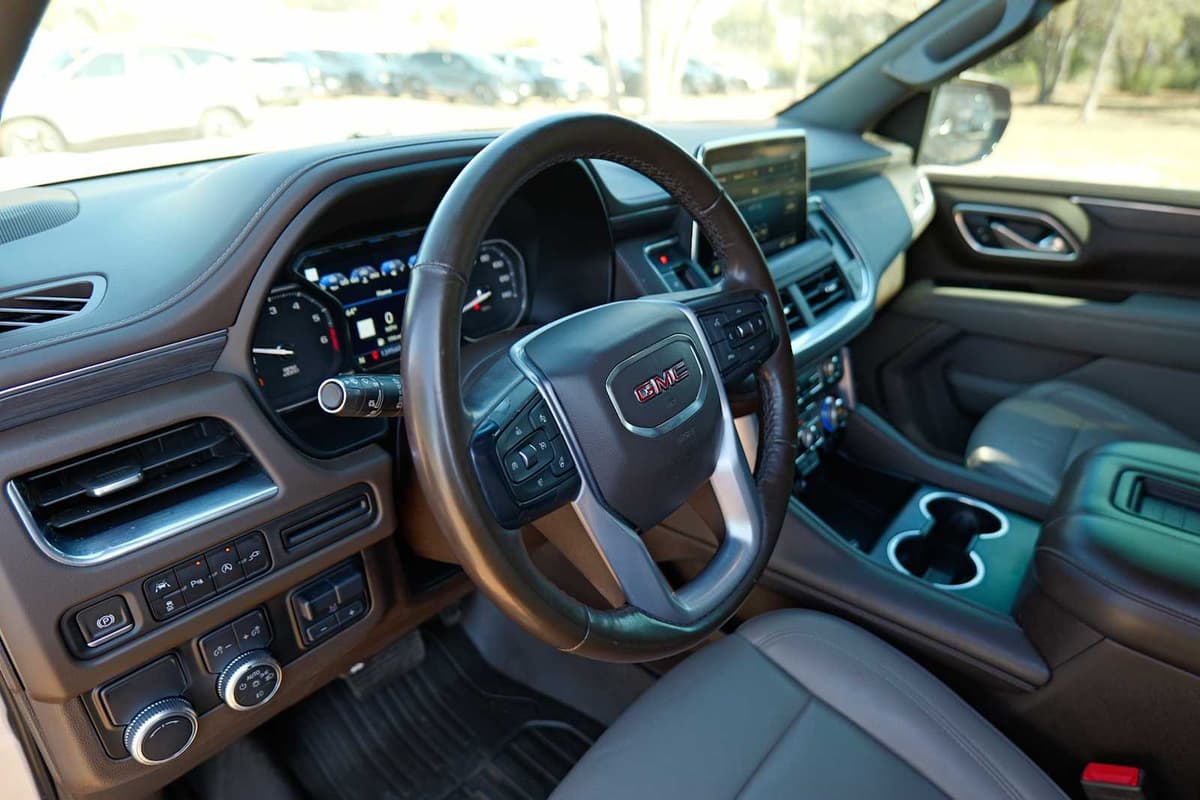 2021 GMC Yukon XL - Image 9