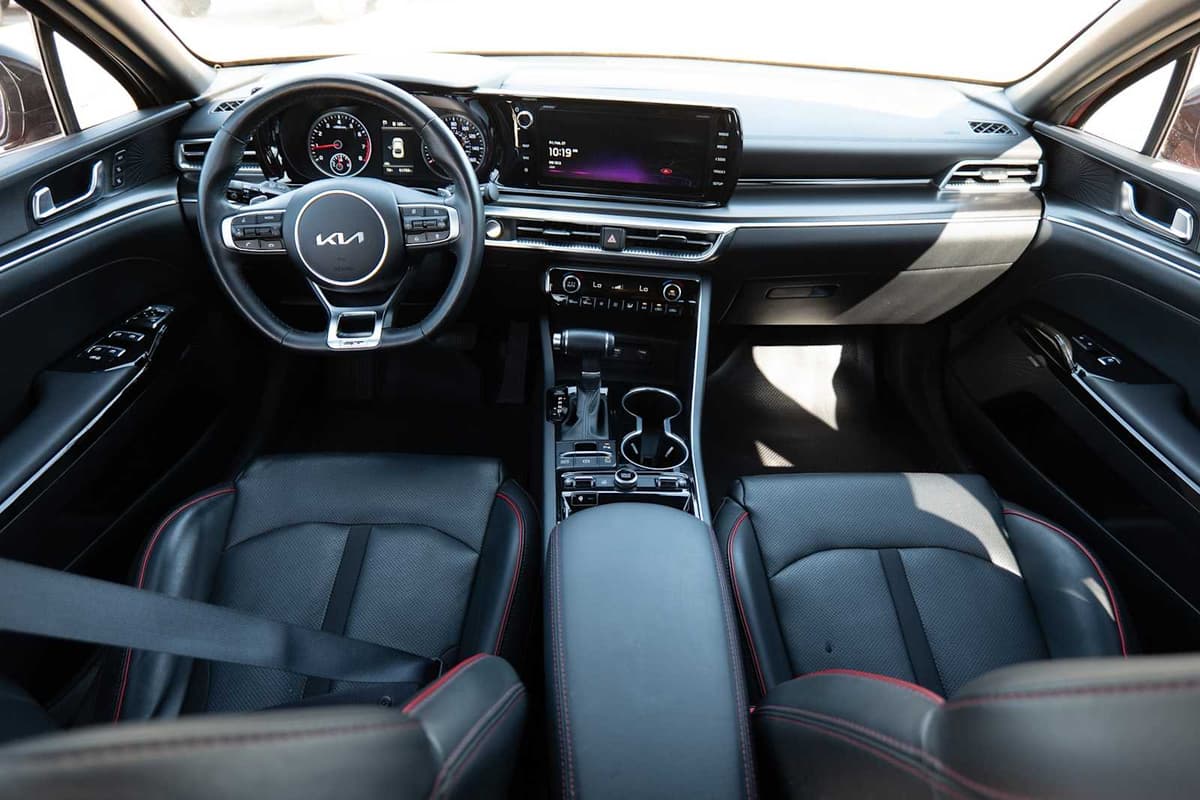 2023 Kia K5 - Image 26
