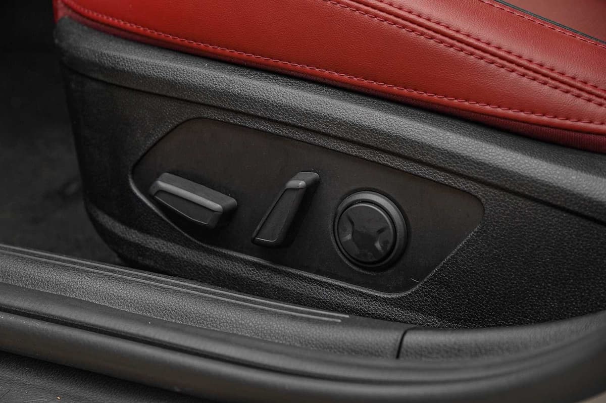 2024 Kia K5 - Image 26