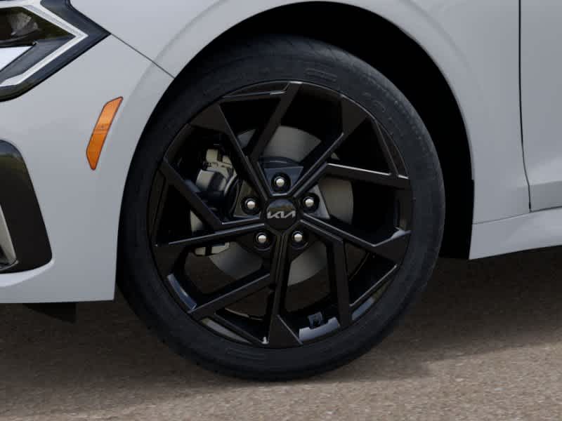 2026 Kia K5 - Image 9