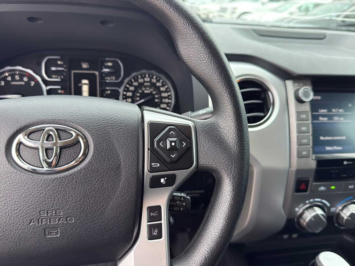 2021 Toyota Tundra - Image 18