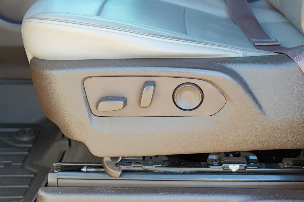 2021 GMC Yukon XL - Image 21