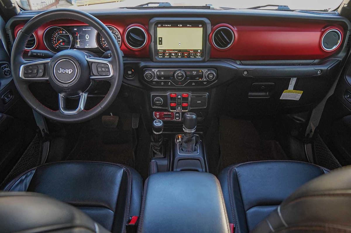 2023 Jeep Gladiator - Image 25