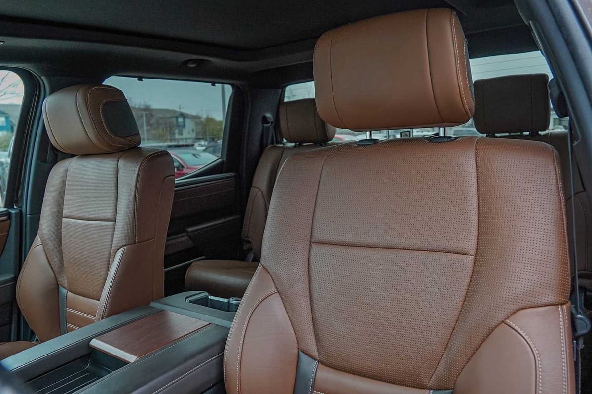 2023 Toyota Tundra - Image 11