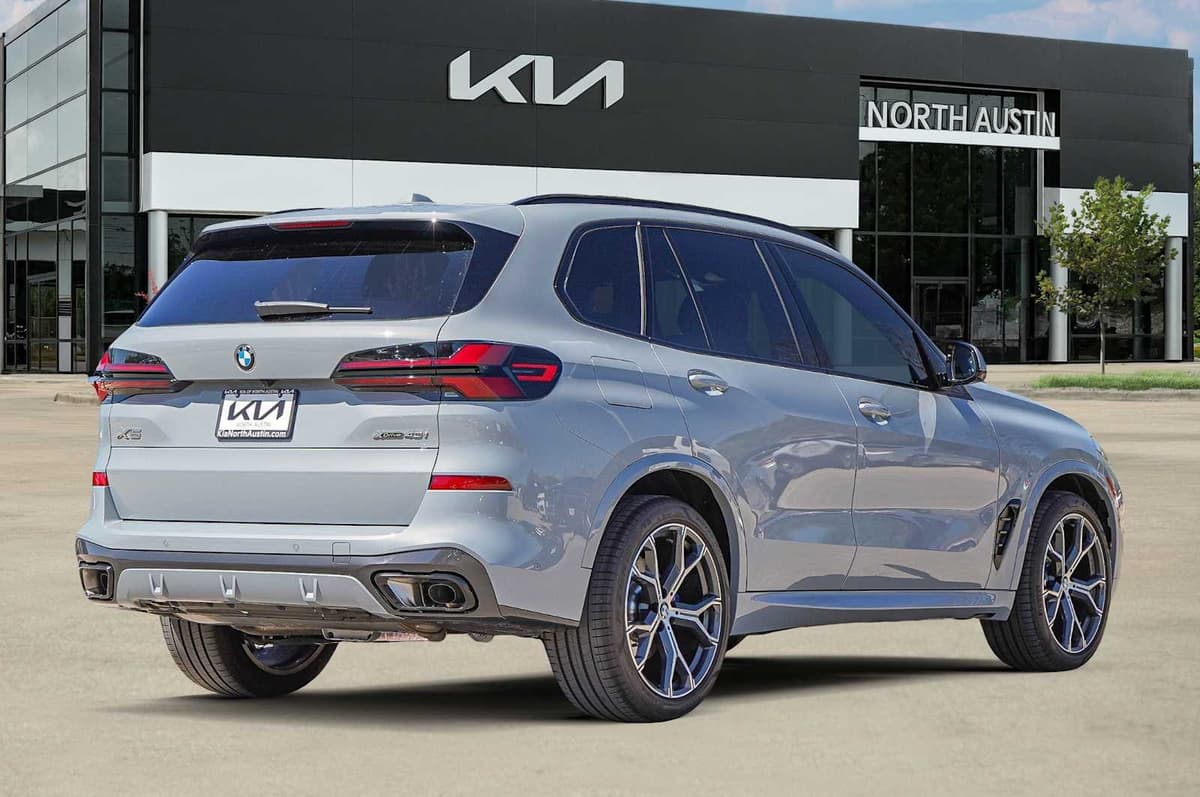 2026 BMW X5 - Image 6