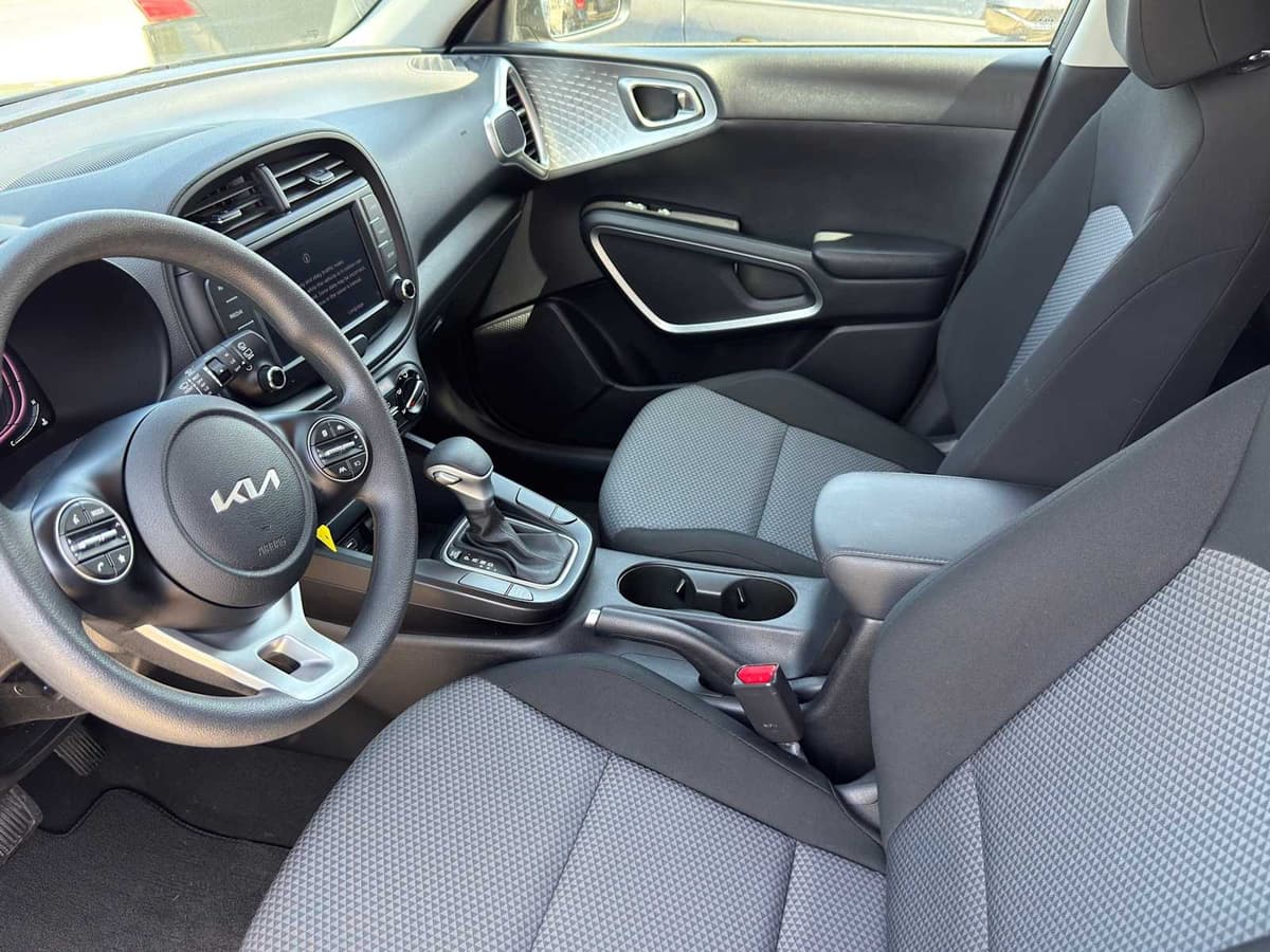 2023 Kia Soul - Image 10