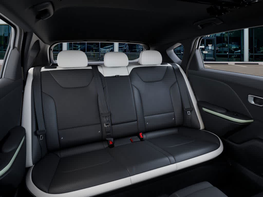 2026 Kia K4 - Image 16