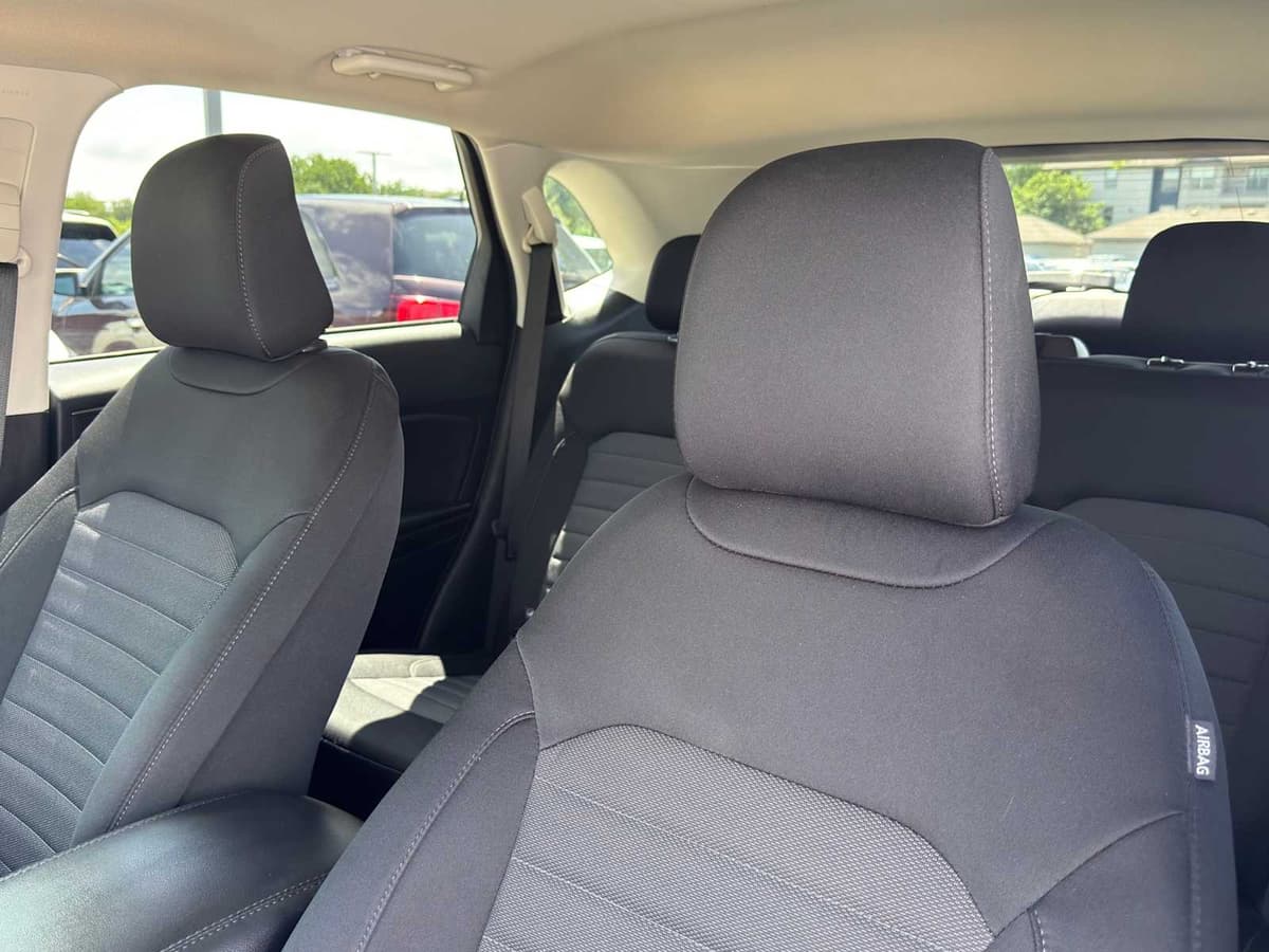 2022 Ford Edge - Image 12