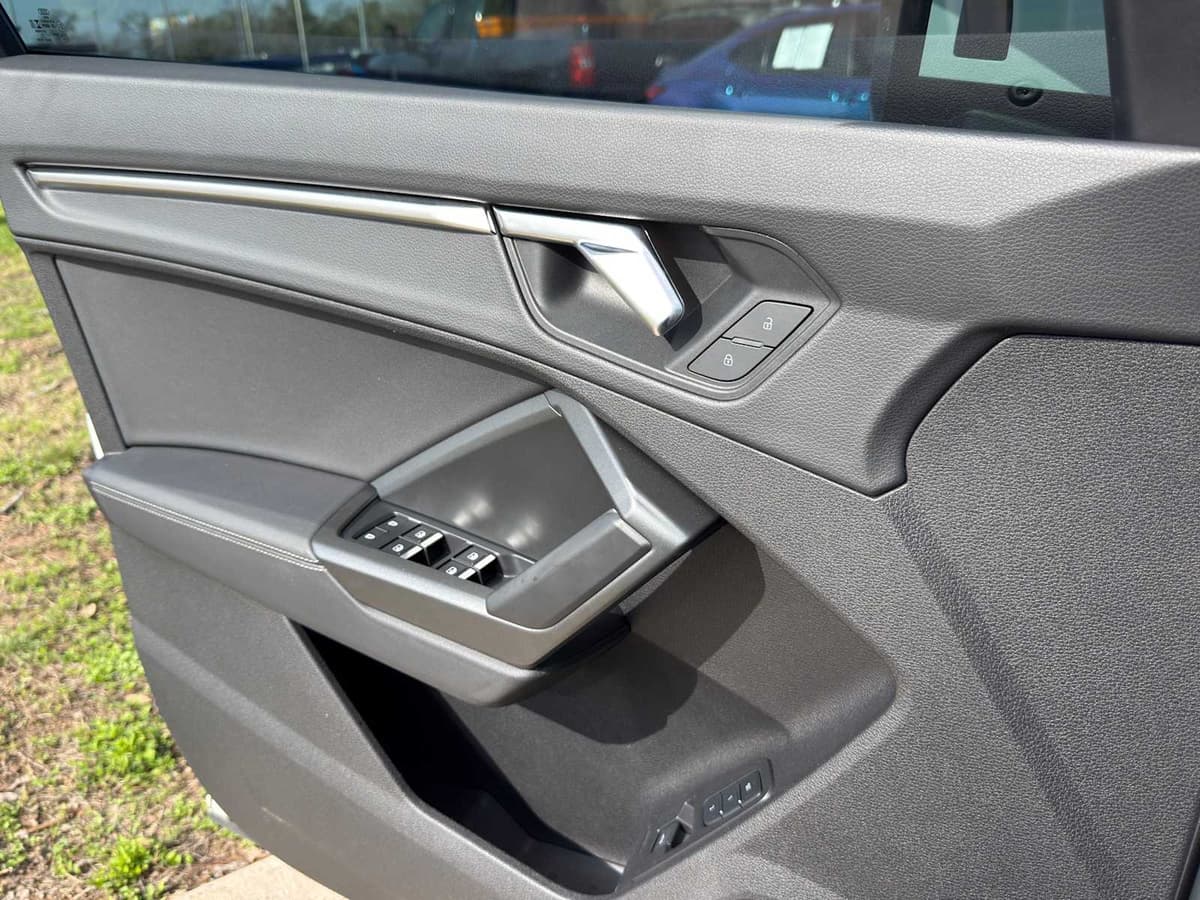 2022 Audi Q3 - Image 18