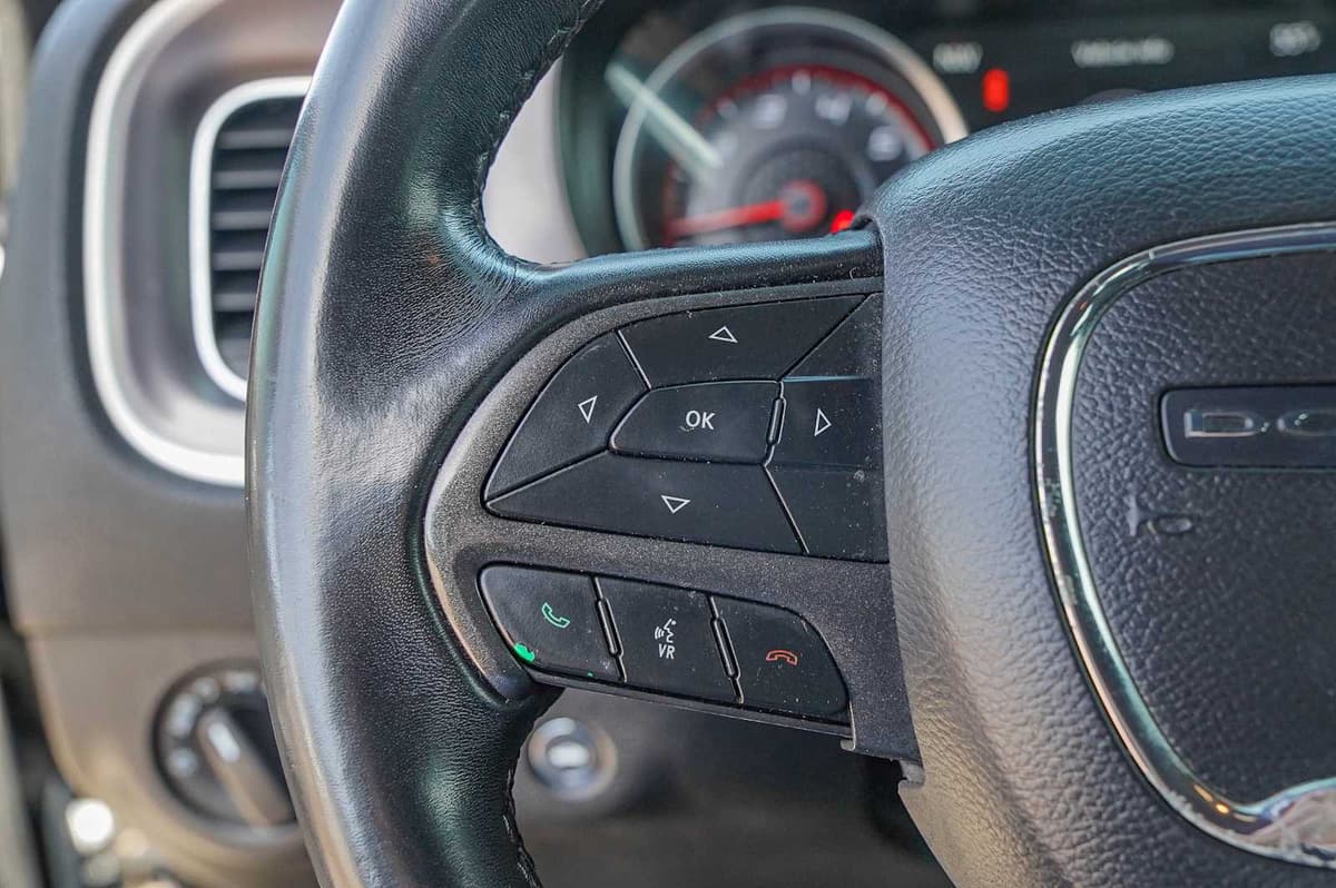 2019 Dodge Charger - Image 13