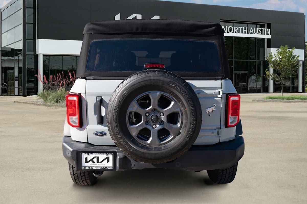 2022 Ford Bronco - Image 29