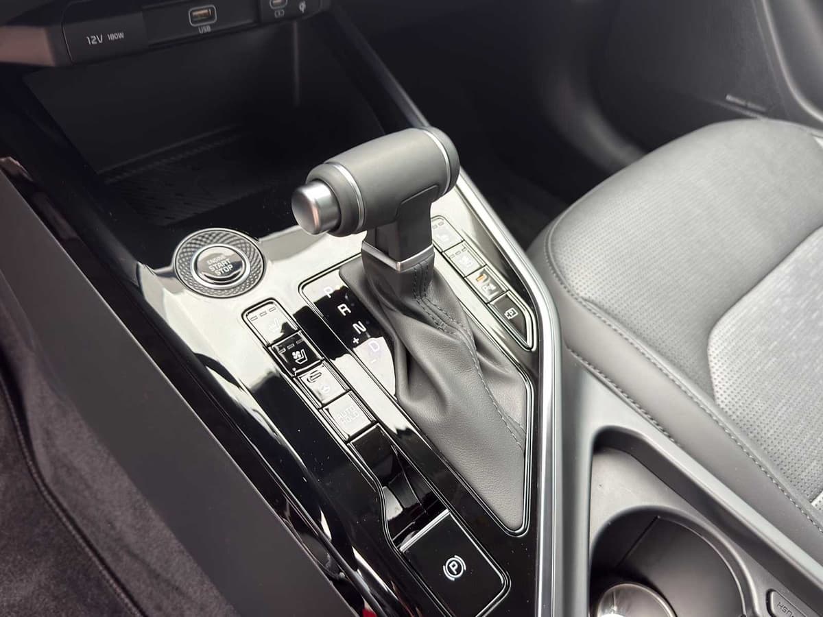 2026 Kia Niro - Image 16