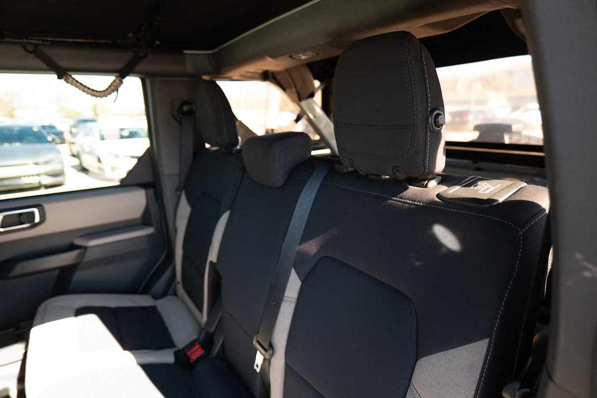 2022 Ford Bronco - Image 25