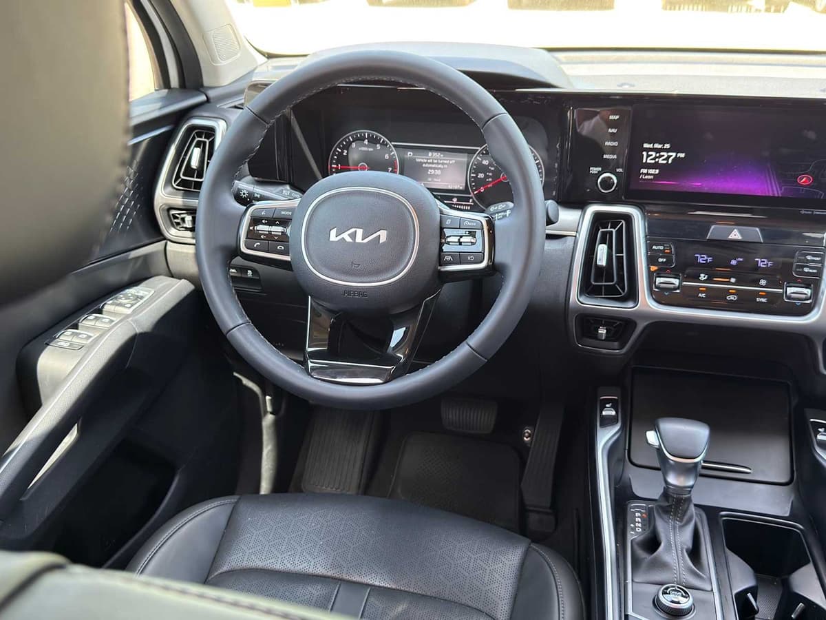 2023 Kia Sorento - Image 23