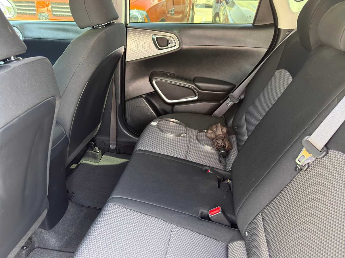 2021 Kia Soul - Image 27