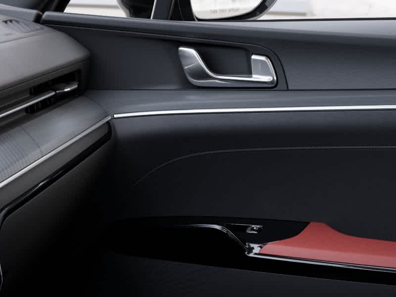 2026 Kia K5 - Image 25