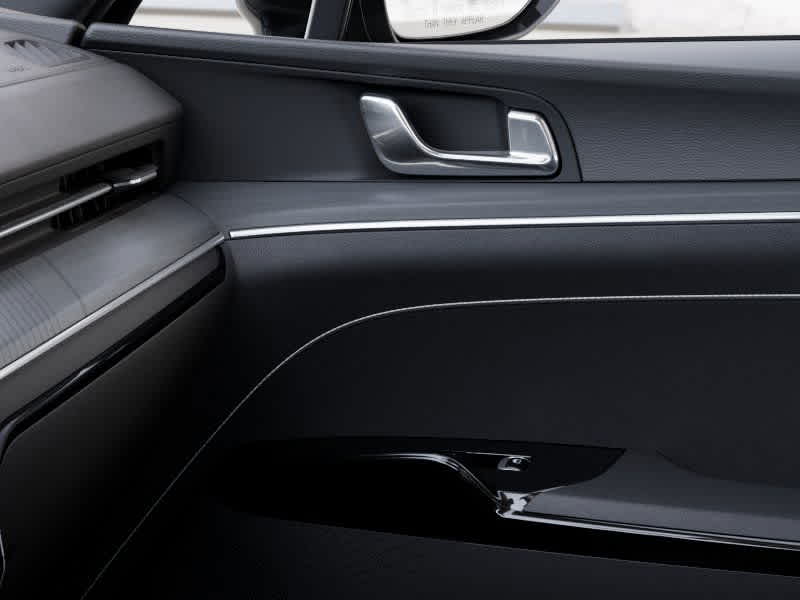 2026 Kia K5 - Image 25