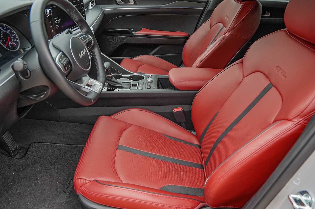 2024 Kia K5 - Image 10
