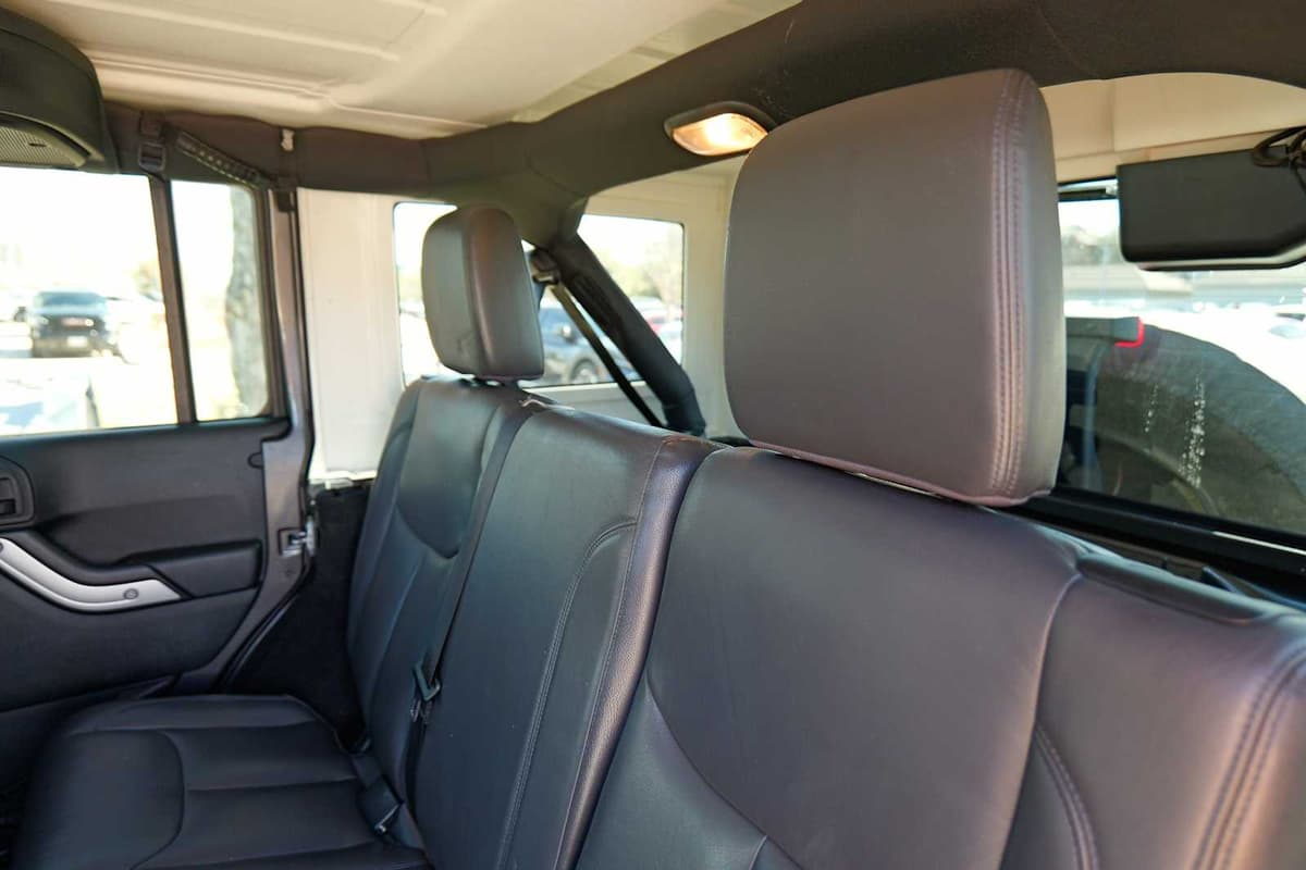 2016 Jeep Wrangler JK Unlimited - Image 25