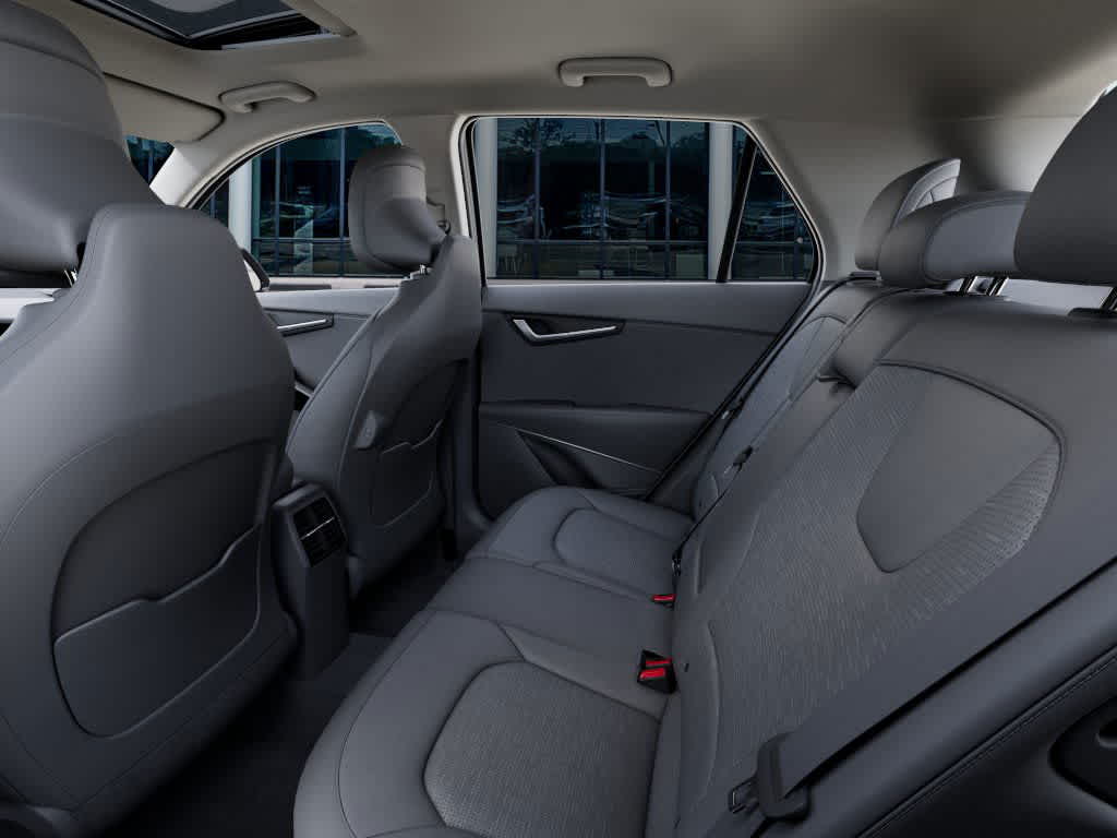 2025 Kia Niro - Image 18