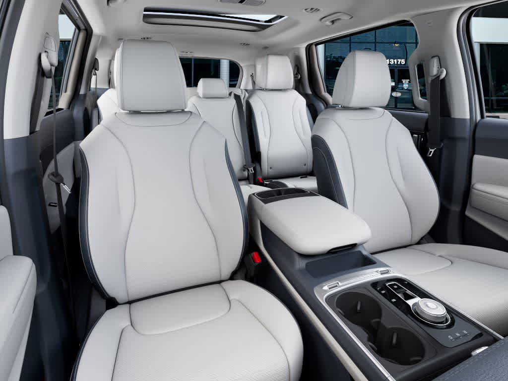 2026 Kia Carnival Hybrid - Image 15