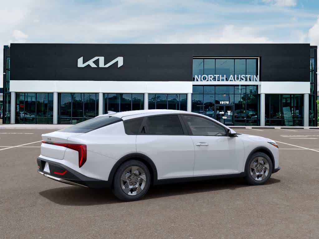 2026 Kia K4 - Image 6