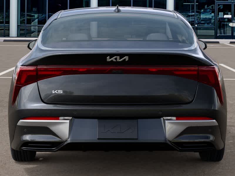 2026 Kia K5 - Image 13