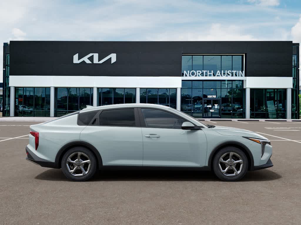 2026 Kia K4 - Image 7