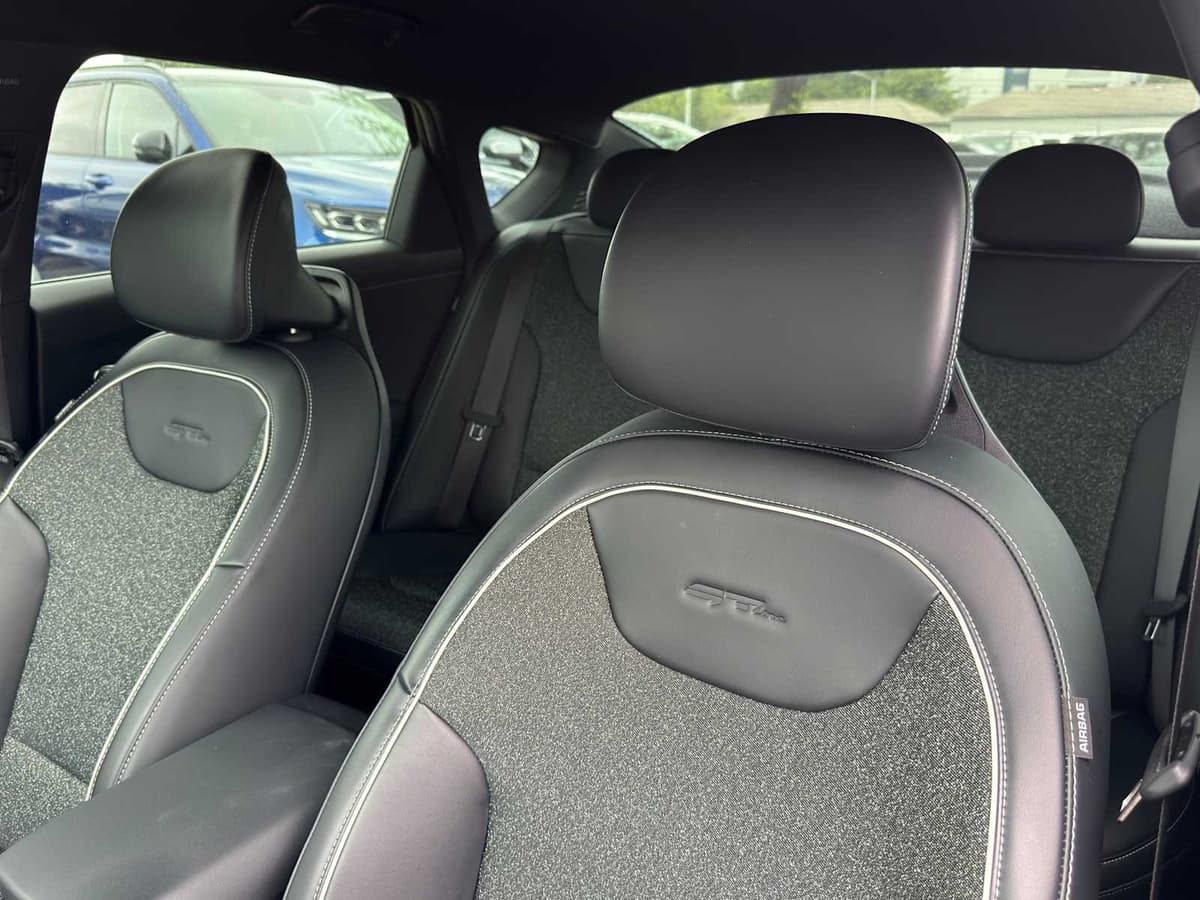 2025 Kia K4 - Image 10